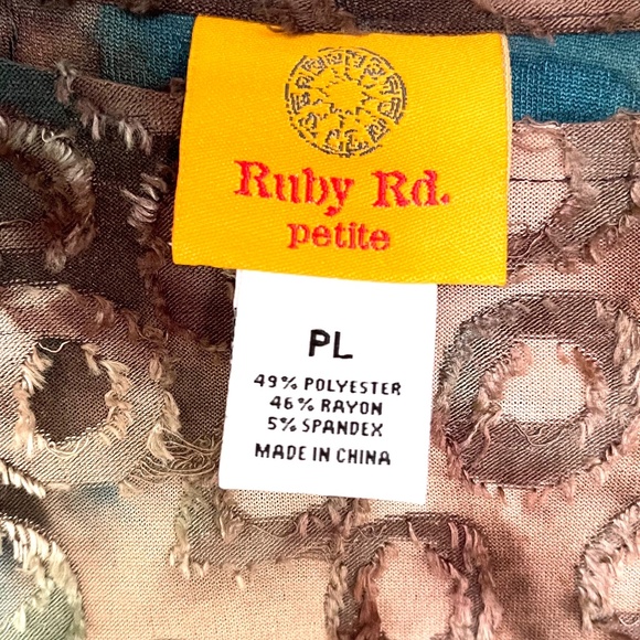 Multi color blouse. -NEW ITEM ( Boho Chic Elegance) - Picture 4 of 4